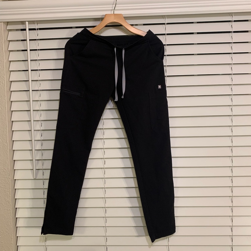 Scrubs pants